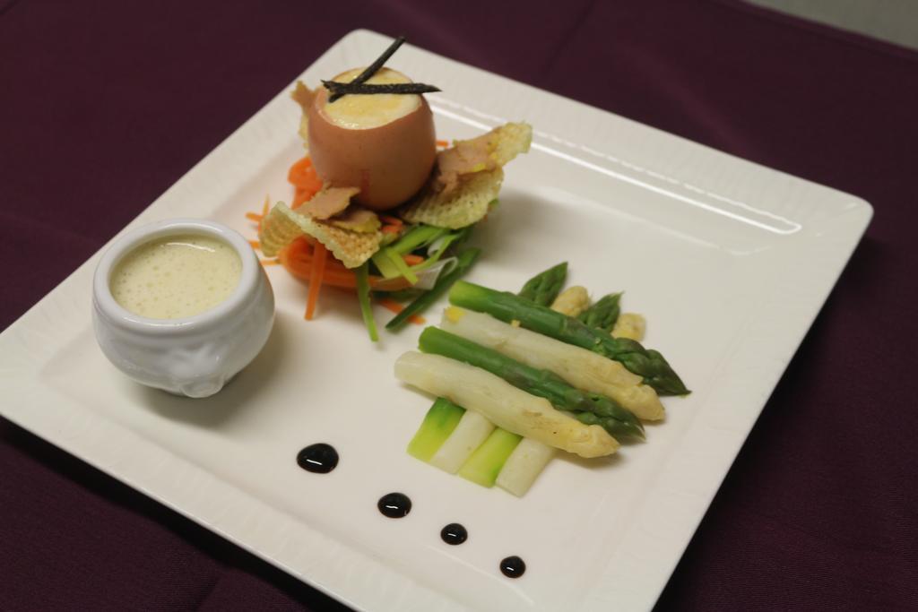 Logis Hotel-Restaurant Le Chene Vert Saint-Pourçain-sur-Sioule Exteriér fotografie