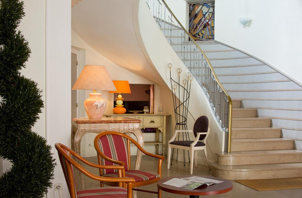 Logis Hotel-Restaurant Le Chene Vert Saint-Pourçain-sur-Sioule Exteriér fotografie